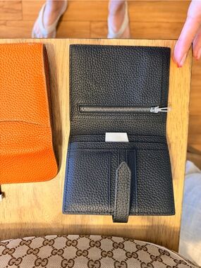 Black Pebbled Leather Bifold Wallet with Zipper Pocket